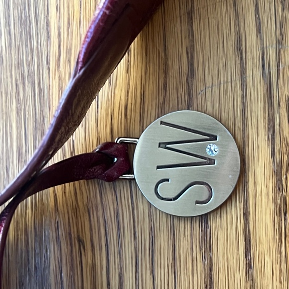 Stuart Weitzman Elegant Burgundy Leather Shoulder Bag - Picture 6 of 6